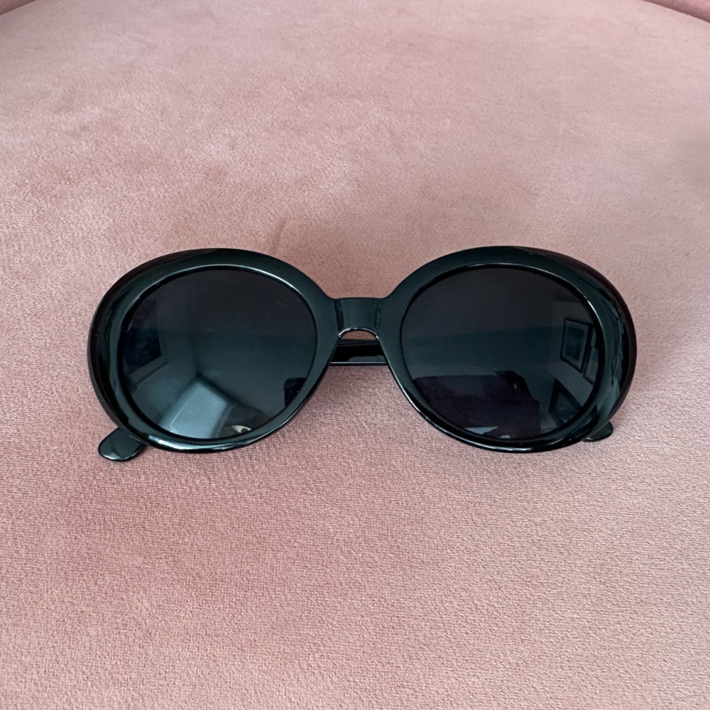 Black Goggle / Round Sunglasses